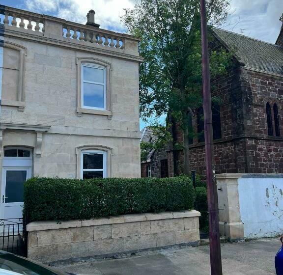 Central Helensburgh 1 Br, Ground Floor Pet Friendly No 79
