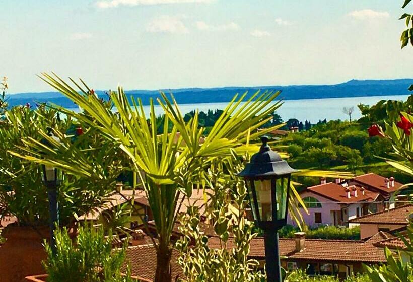 Gardasee  Residenza Poetica Garda Lake