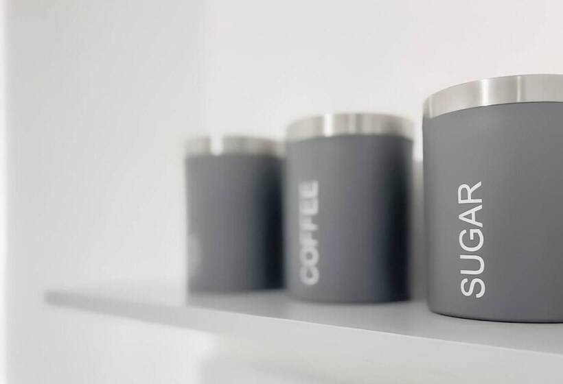 Stunning Luxury Apartment Near Motherwell