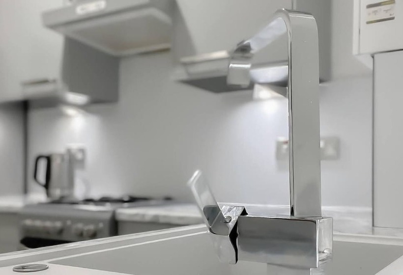 Stunning Luxury Apartment Near Motherwell