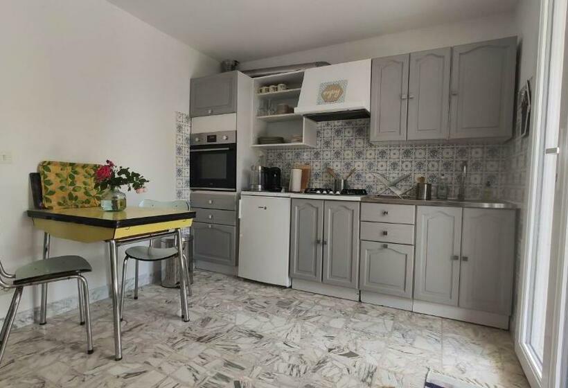 Très Bel Emplacement Pour Cet Appartement