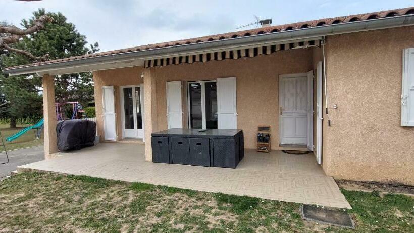 Villa Familiale Tout Confort, Jacuzzi, Piscine ,baby Foot, Ping Pong, Aire De Jeux Et Animaux,lapins