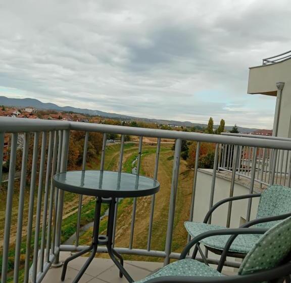 Wing 3 Apartman ,,bc