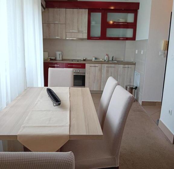 Wing 3 Apartman ,,bc