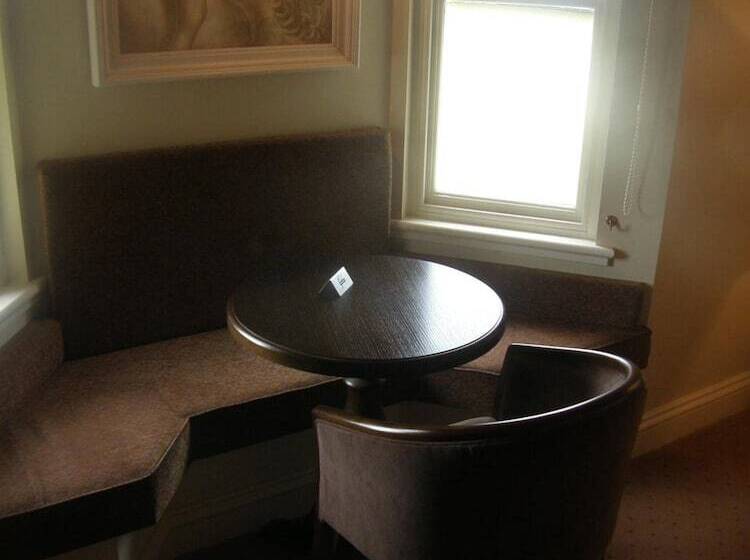 Baileys Hotel Cashel