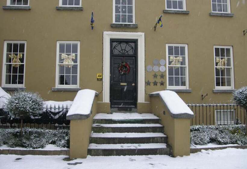 Baileys Hotel Cashel