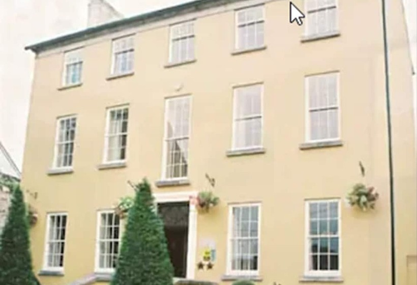 Baileys Hotel Cashel