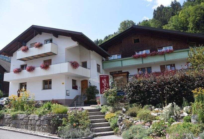 مبيت وإفطار Garni Brigitte