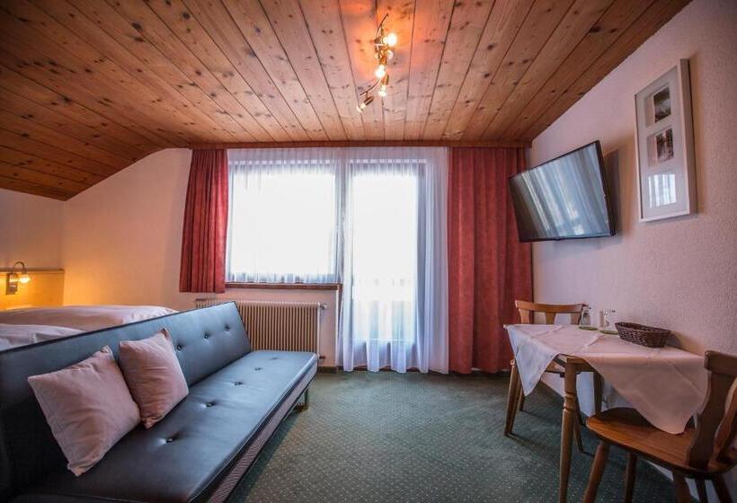 مبيت وإفطار Gästehaus Pension Barbara