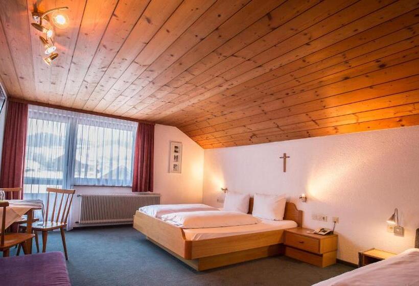 مبيت وإفطار Gästehaus Pension Barbara