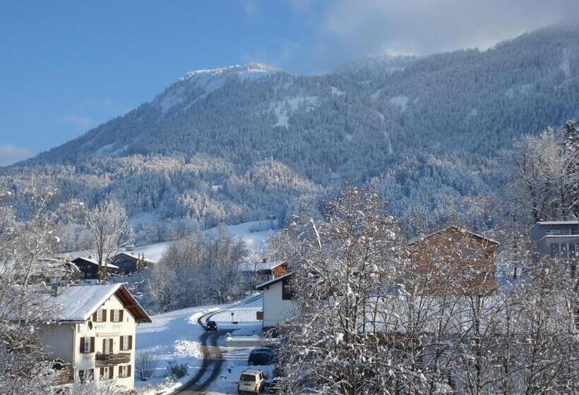 مبيت وإفطار Gästehaus Pension Barbara