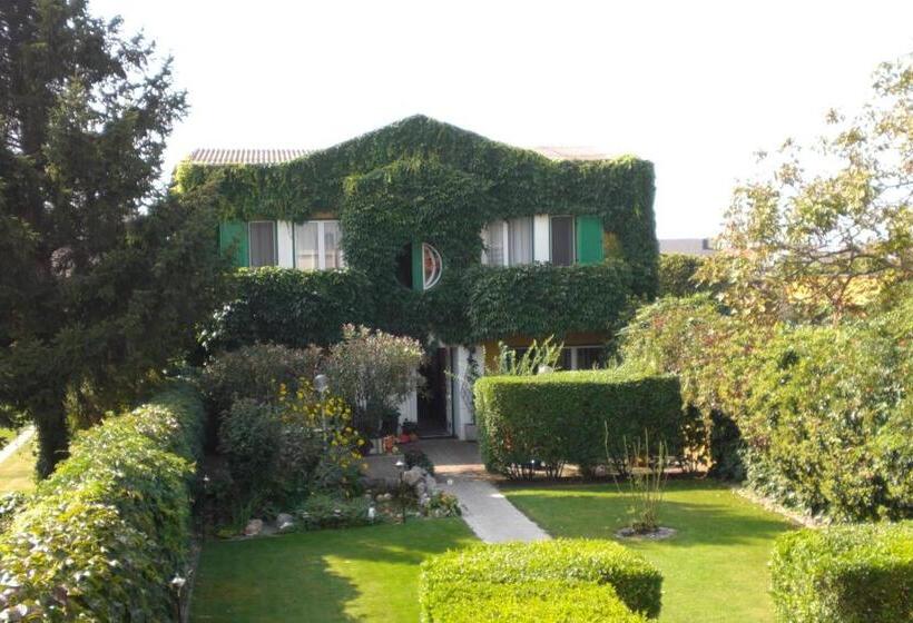 Bed and Breakfast Gästehaus Schmidt