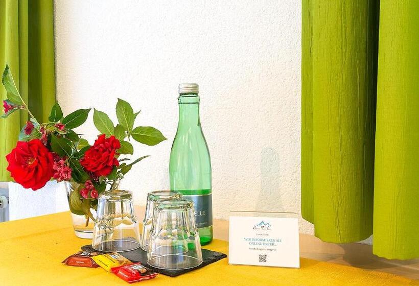 ベッドアンドブレックファースト Haus Furka