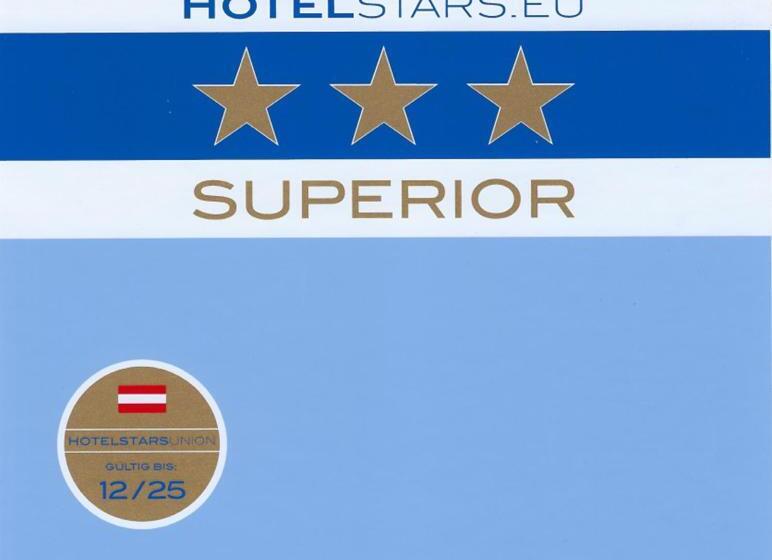 مبيت وإفطار Lucia 3 Sterne Superior