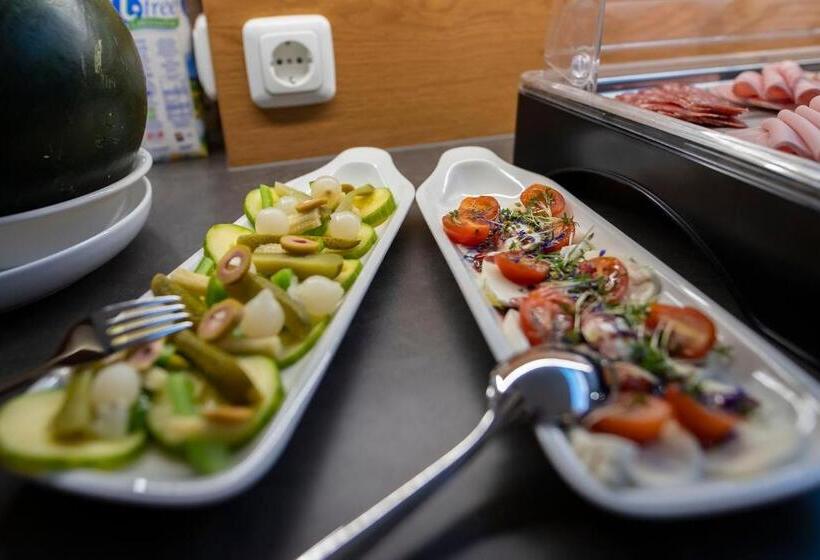 مبيت وإفطار Lucia 3 Sterne Superior