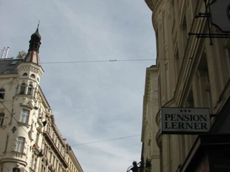 تختخواب و صبحانه Pension Lerner