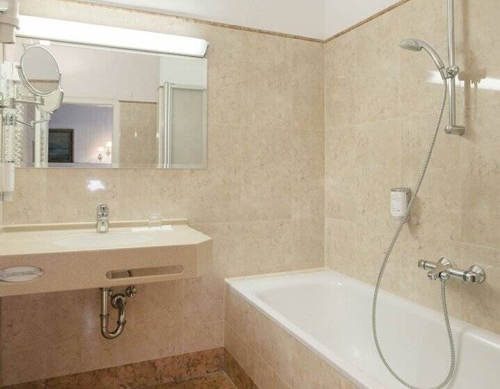 تختخواب و صبحانه Pension Suzanne