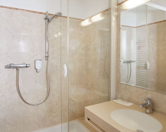 تختخواب و صبحانه Pension Suzanne