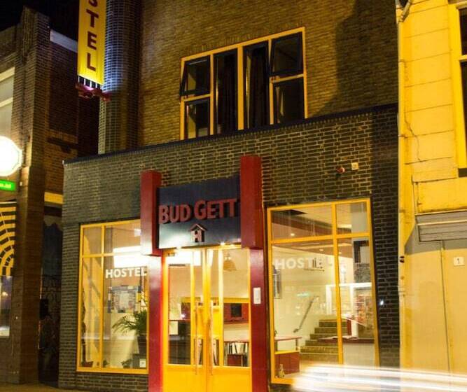 Bud Gett Hostels