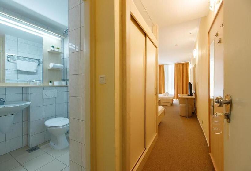 Family Hotel Adria   All Inclusive