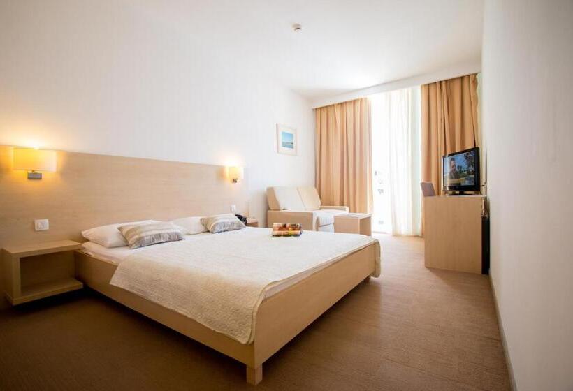 Family Hotel Adria   All Inclusive