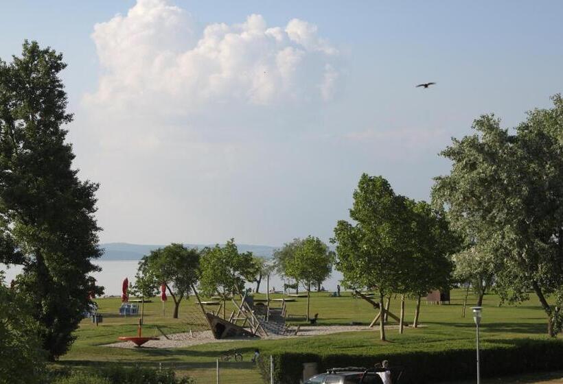 Отель Al Faro Lodge Am See