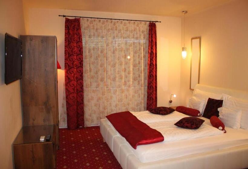 Отель Al Faro Lodge Am See