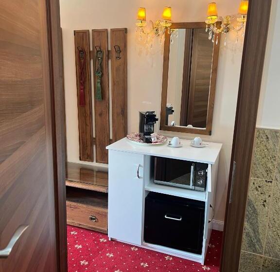 Отель Al Faro Lodge Am See