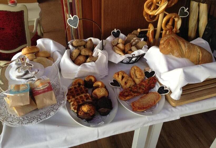 Отель Al Faro Lodge Am See