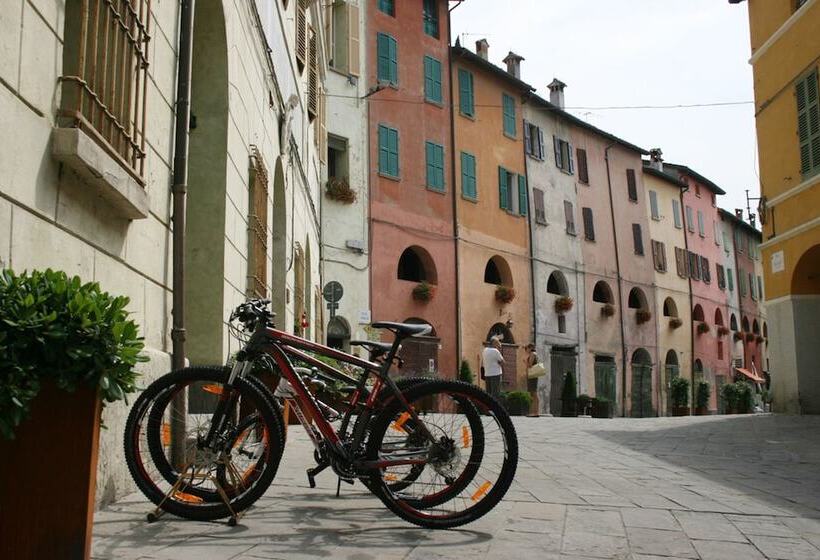 ホテル Albergo La Rocca