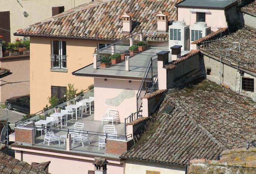 ホテル Albergo La Rocca