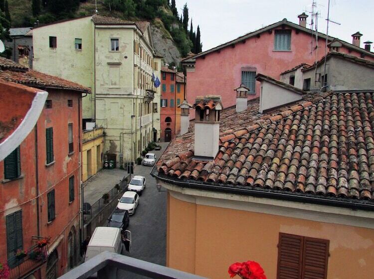 ホテル Albergo La Rocca