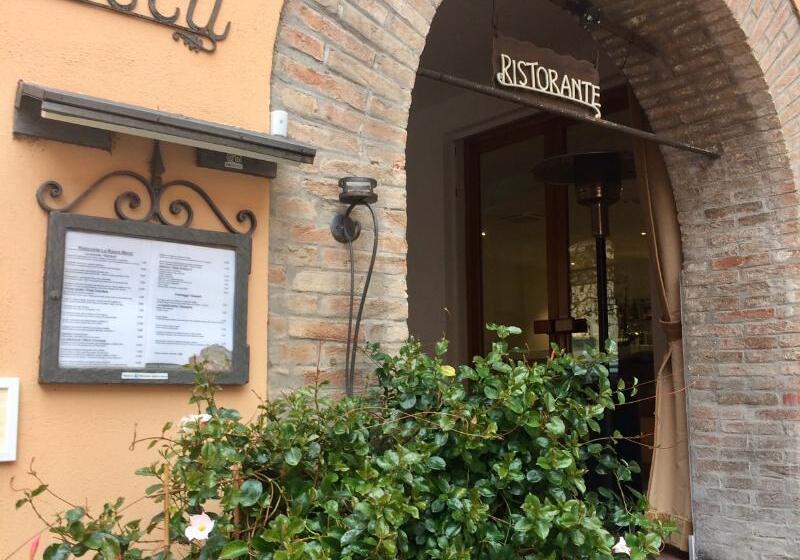 ホテル Albergo La Rocca