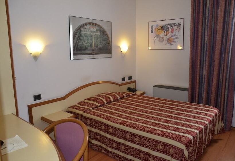 בית מלון כפרי Alexander