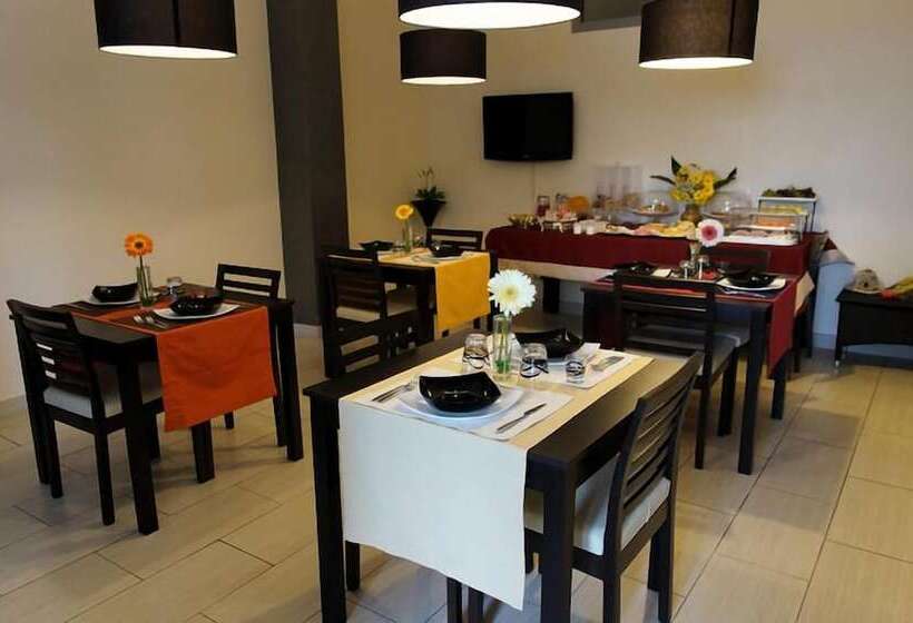 فندق Alixia's Suites