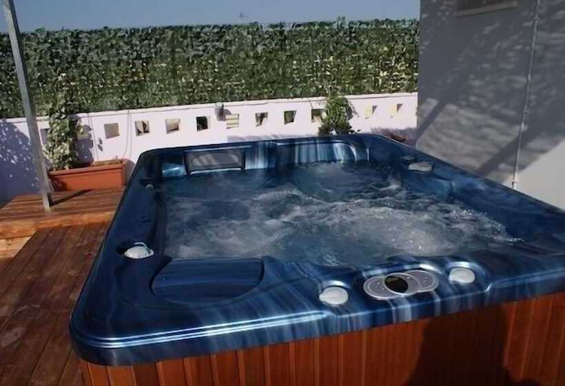 בית מלון כפרי Alixia's Suites