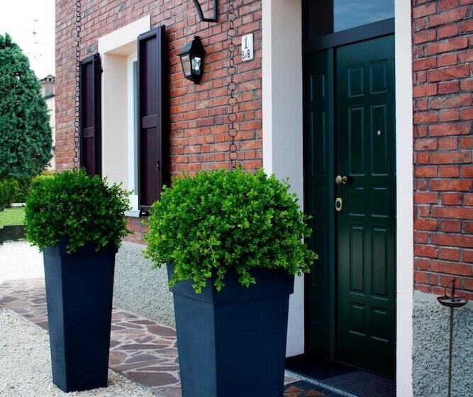 فندق Alla Corte Del Picchio Room & Breakfast