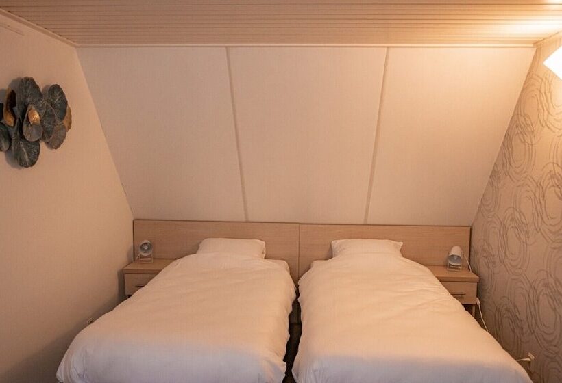 Отель Almenum   Het Sfeervolle Stadslogement