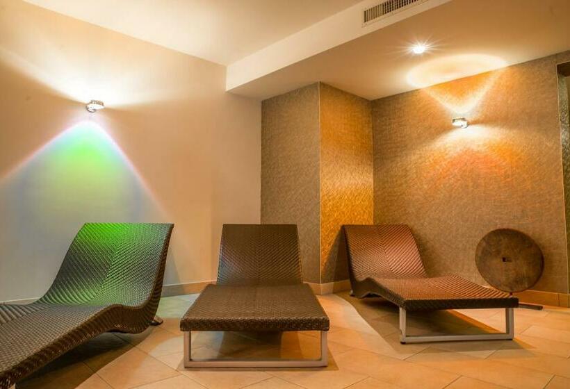 ホテル Arlberg Stuben  Das Kleine, Feine