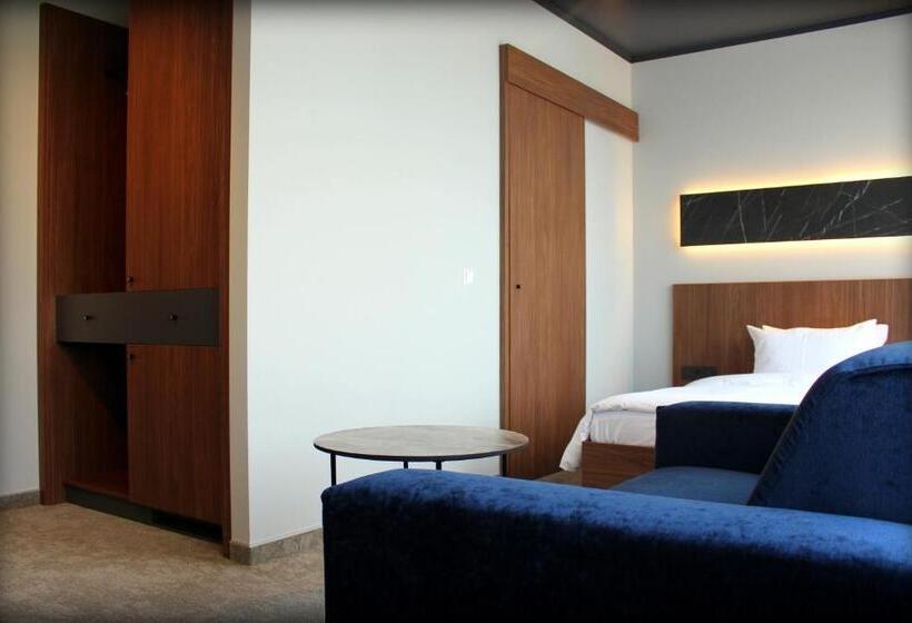 هتل Astrum Palace