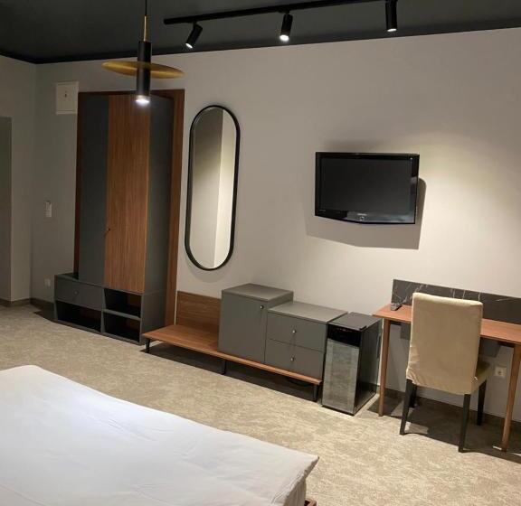 هتل Astrum Palace