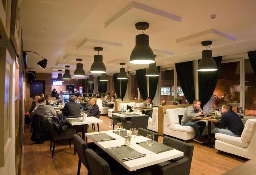 هتل Astrum Palace