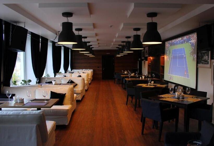 هتل Astrum Palace