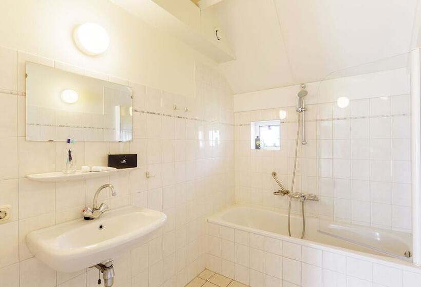 هتل Center Parcs Sandur Emmen