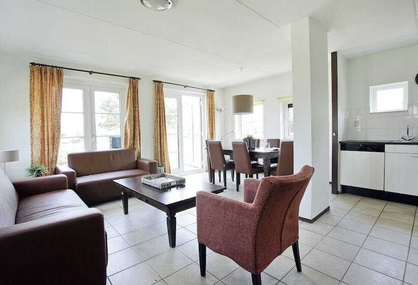 هتل Center Parcs Sandur Emmen