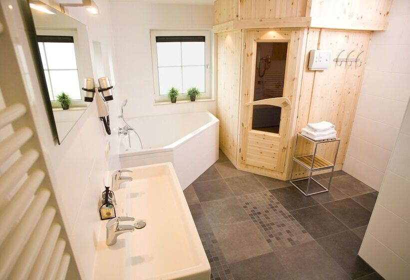 هتل Center Parcs Sandur Emmen