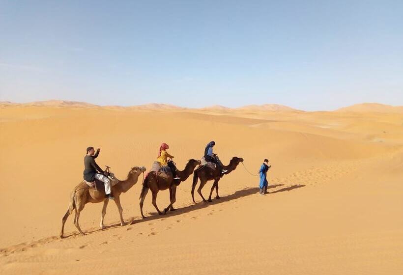 ホテル Chez Youssef