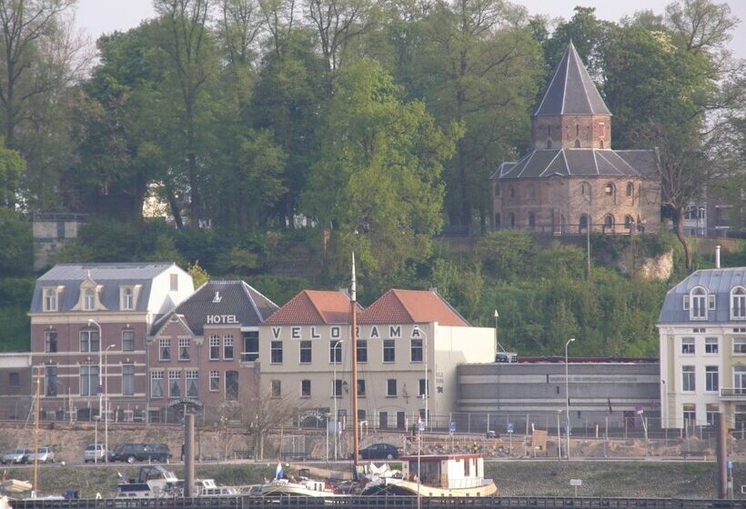 Отель Courage Nijmegen