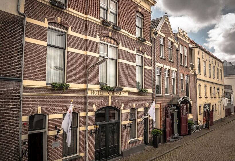 Отель Courage Nijmegen