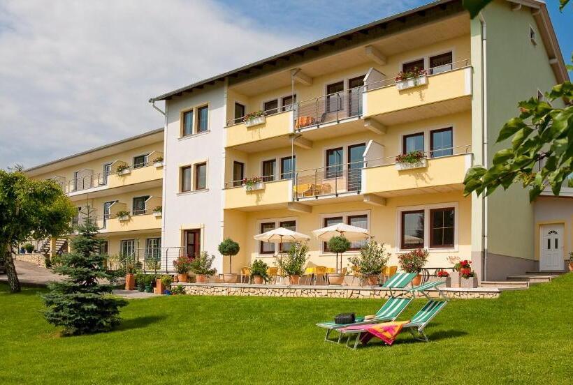 호텔 Das Mittelpunkt